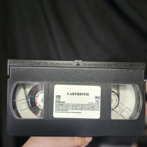Labyrinth VHS - Picture 3 of 3
